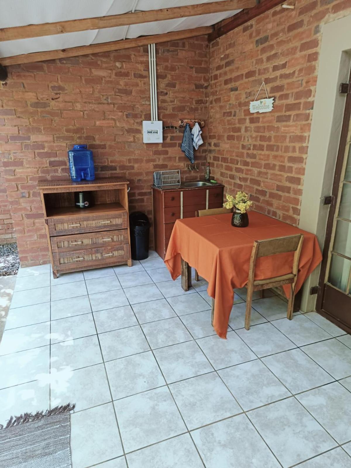 Millstream Inn Guest House Skeerpoort Room photo