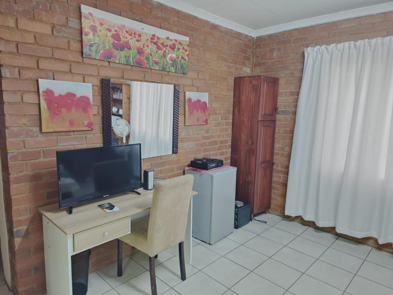 Millstream Inn Guest House Skeerpoort Room photo