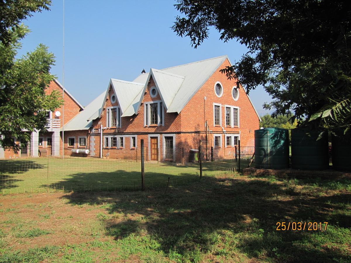 Millstream Inn Guest House Skeerpoort Exterior photo